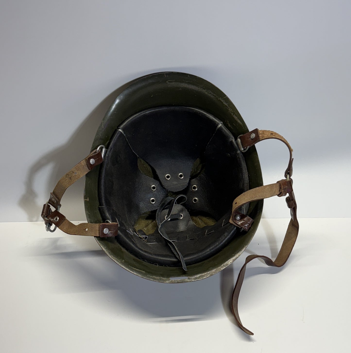 ROMANIAN M79 STEEL HELMET