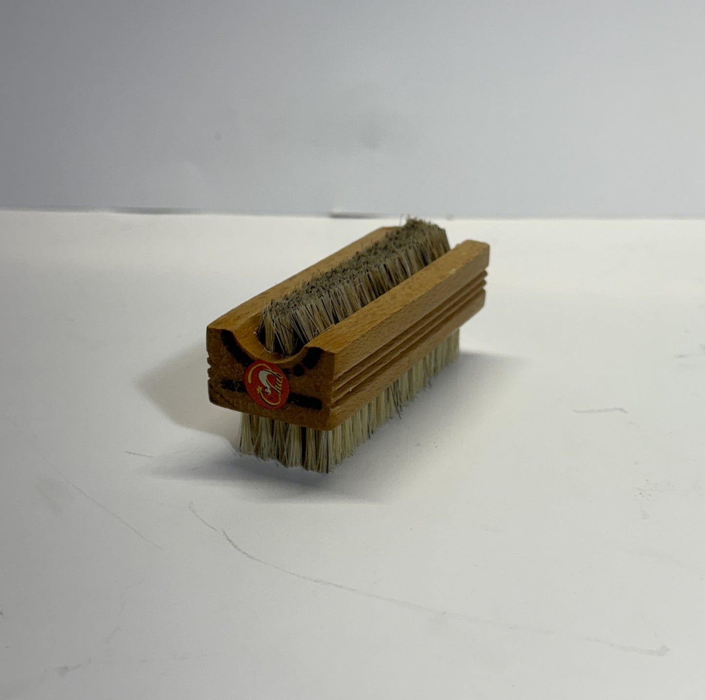 CZECH MILITARY HAND & NAIL BRUSH
