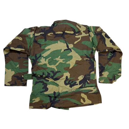 Un-Issued US M81 Woodland BDU Field Shirt image 2