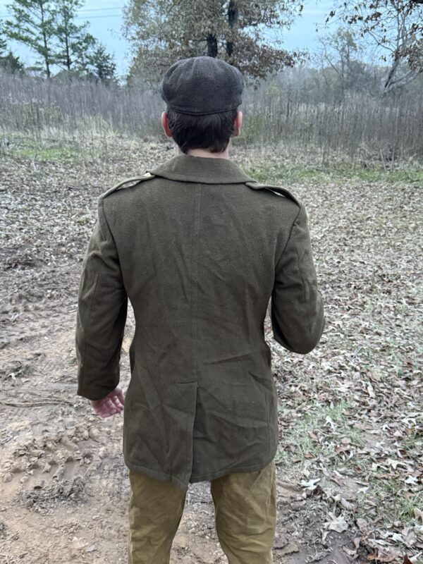 VINTAGE FRENCH ARMY WOOL PEA COAT W/ NAVY BUTTONS